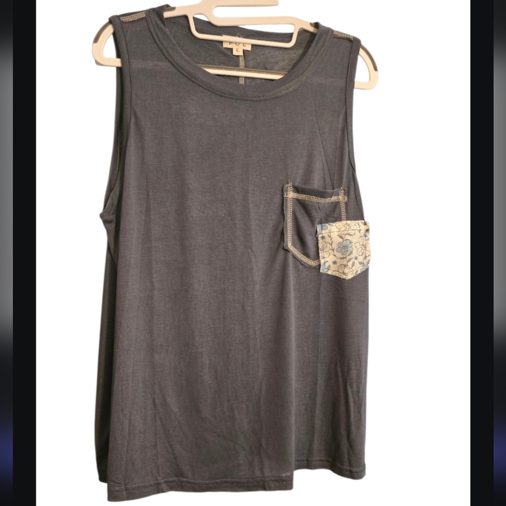 POL Round Neck Front Pocket Sleeveless Tank Size Large NWOT - Picture 4 of 7